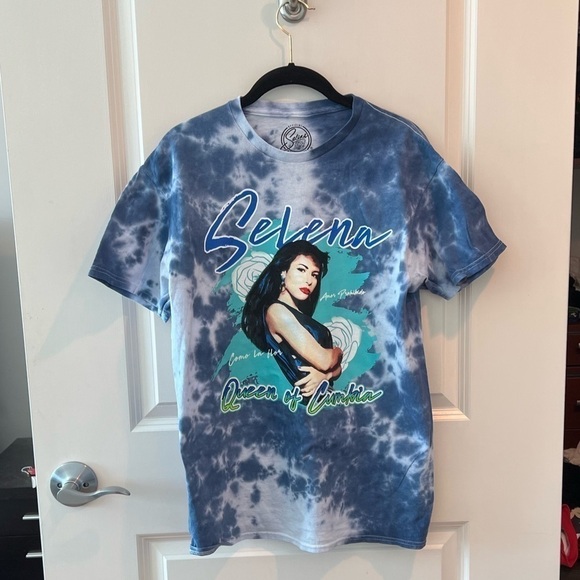 Selena Queen of Cumbia Crew Neck Tie Dye Tee - Picture 2 of 8